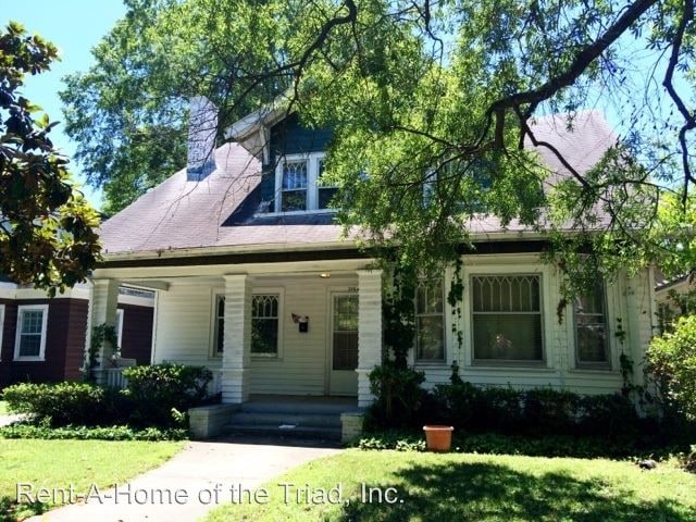 Building Photo - 212 E Bessemer Ave