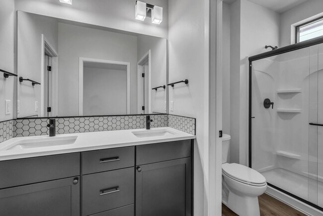 Building Photo - Effortless Elegance: Discover Your Ideal 2 Bedroom, 2 Bath Sanctuary