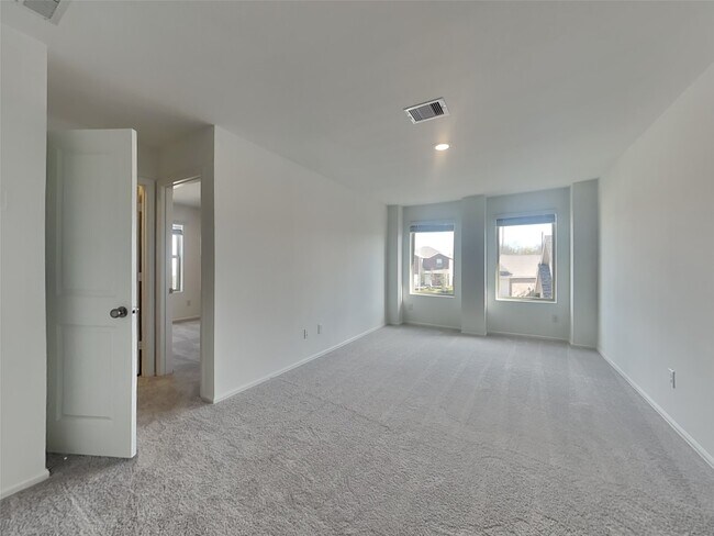 Building Photo - 27019 Breakaway Ln