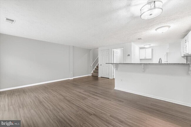 Building Photo - 13533 Demetrias Way