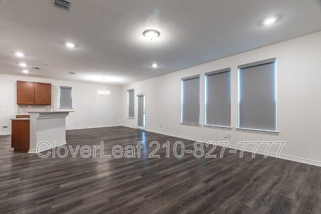 Building Photo - 3607 Battlecry