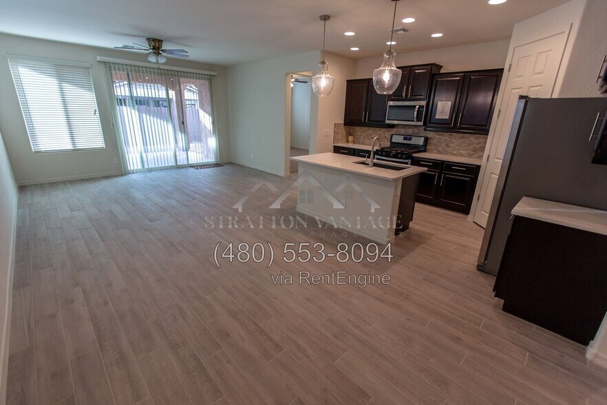 Building Photo - 5434 S Vincent