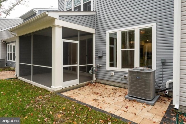 Primary Photo - 32066 White Tail Dr