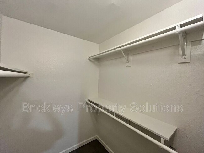 Building Photo - 8500 E Indian School Rd