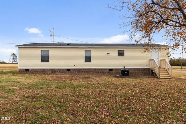 Building Photo - 1385 Live Oak Rd