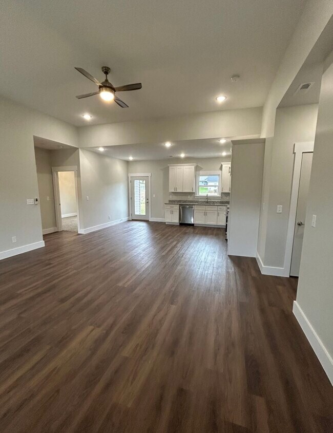 Building Photo - 213 Little Ponderosa Trail