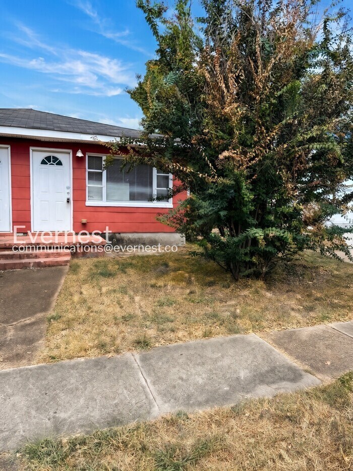 Building Photo - 1527 Kirby Ave