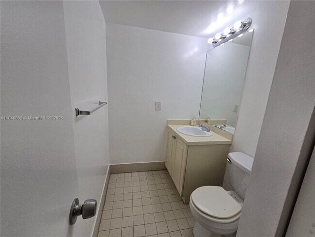 Building Photo - 2192 SW 80th Terrace