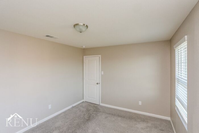 Building Photo - 6040 Mojave Dr