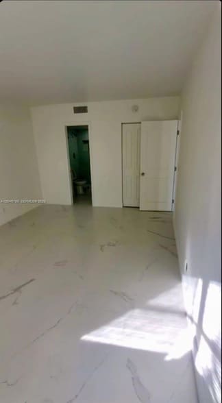 Building Photo - 14790 Bonaire Blvd