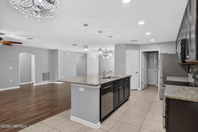 Building Photo - 9909 Patriot Ridge Dr