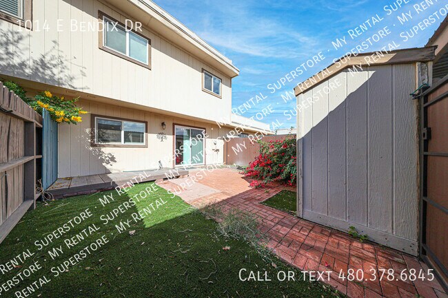 Building Photo - 1014 E Bendix Dr