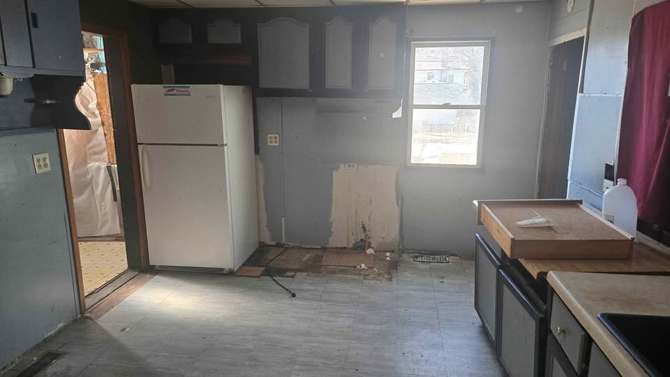 Building Photo - 222 S Broadway St