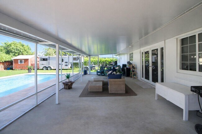 Building Photo - 27420 SW 165th Ave