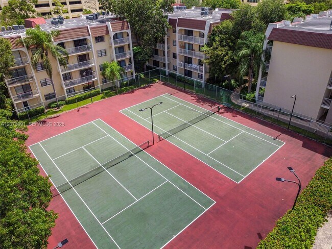 Building Photo - 9301 SW 92nd Ave