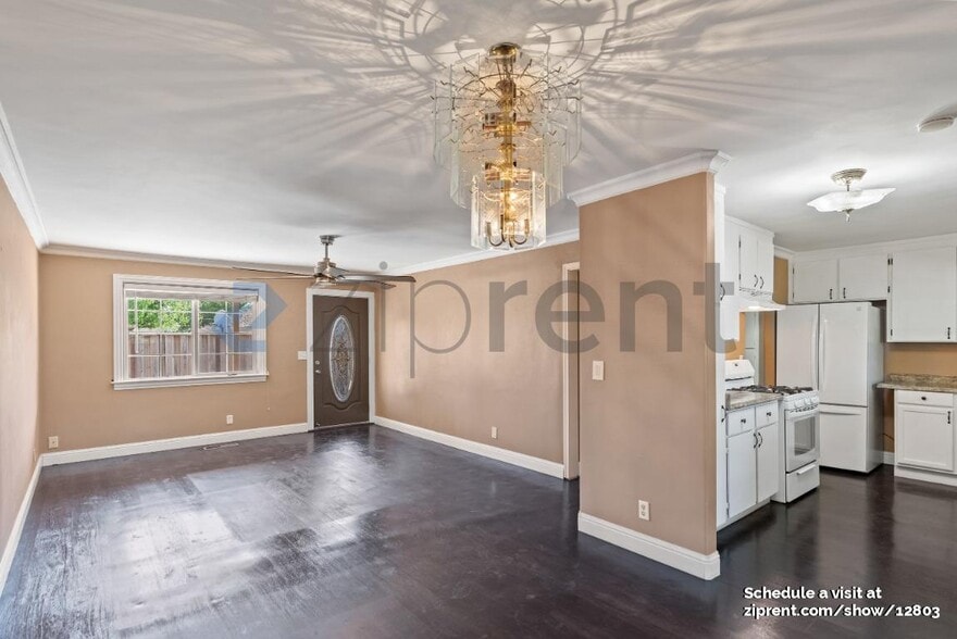 Primary Photo - 30 Pickford Ave