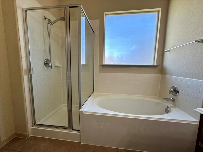 Building Photo - 6111 Grassy Haven Ln