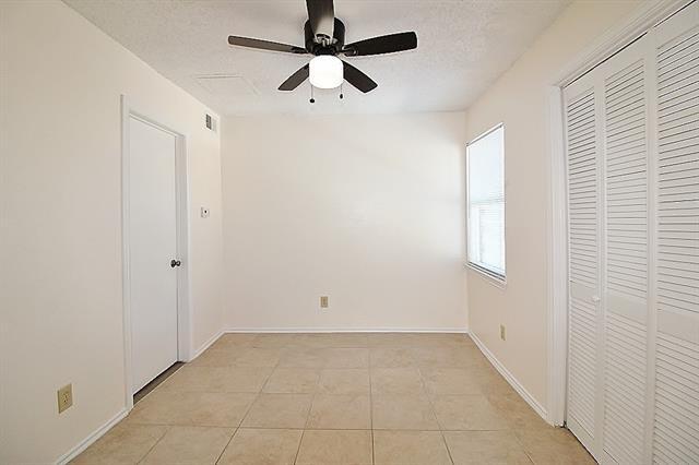 Building Photo - 2301 Basil Dr