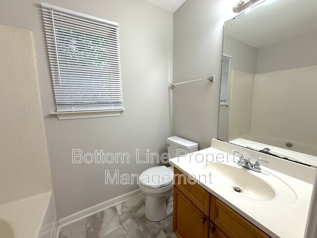 Building Photo - 5503 Windy Valley Dr