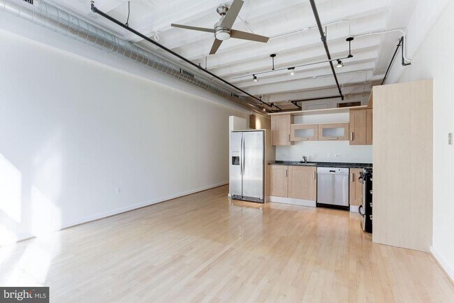 Building Photo - 1401 Church St NW