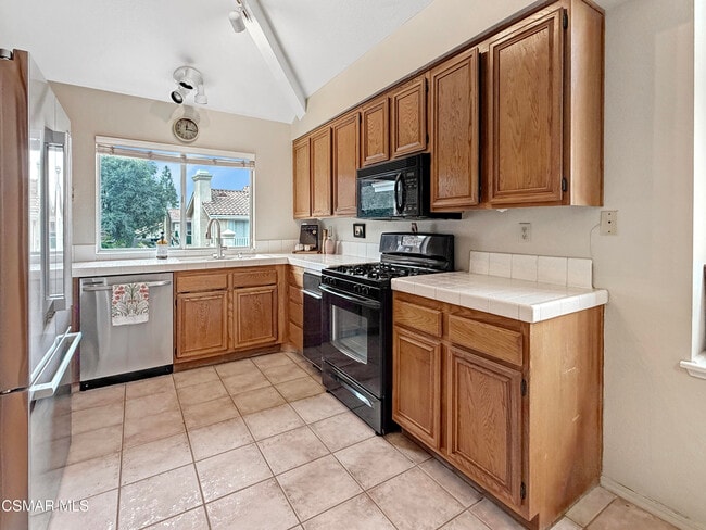 Building Photo - 264 Ridgeton Ln