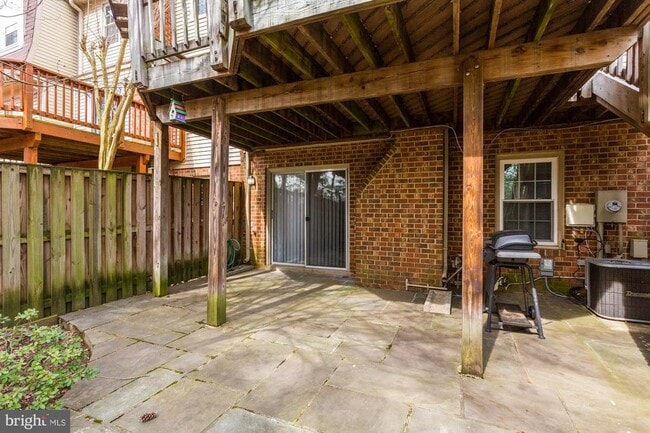 Building Photo - 10107 Galsworthy Pl