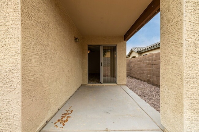 Building Photo - 2205 N 109th Ave