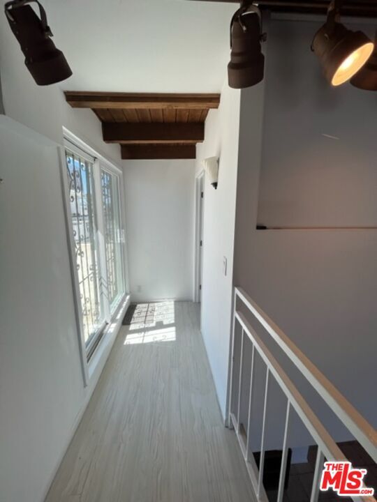Building Photo - 221 S Gale Dr