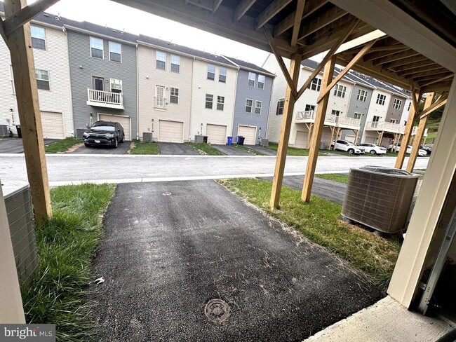 Building Photo - 19809 Habitat Ter