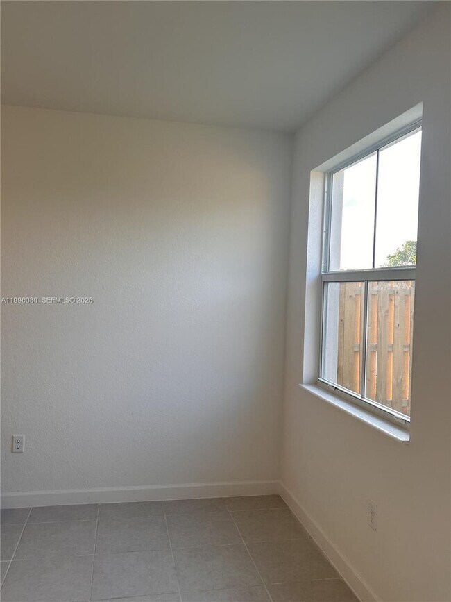 Building Photo - 2345 NW 131st Cir