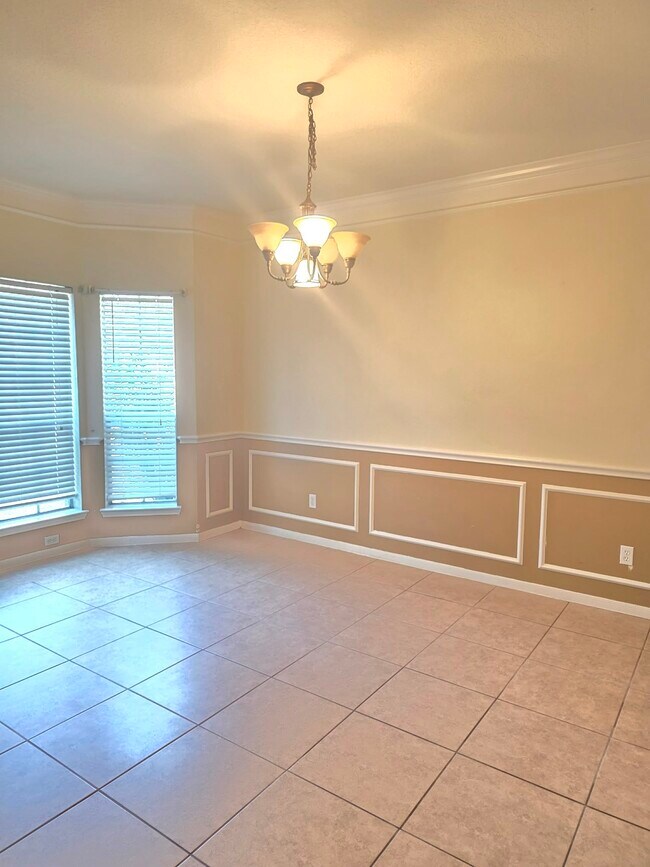 Building Photo - 15003 Changing Oak Ridge Ct