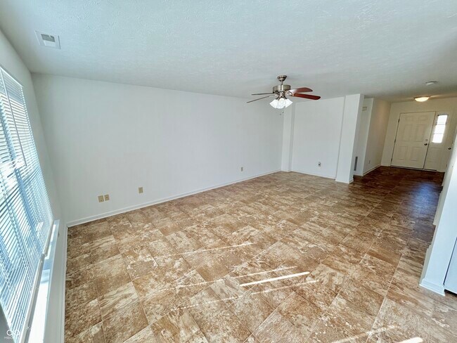 Building Photo - 4829 Penoyer Ln