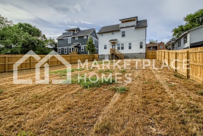 Building Photo - 518 Yokley Rd