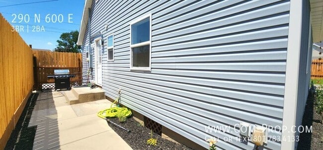 Building Photo - 290 N 600 E