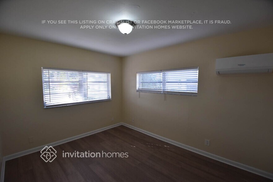 Building Photo - 245 NW 124th St