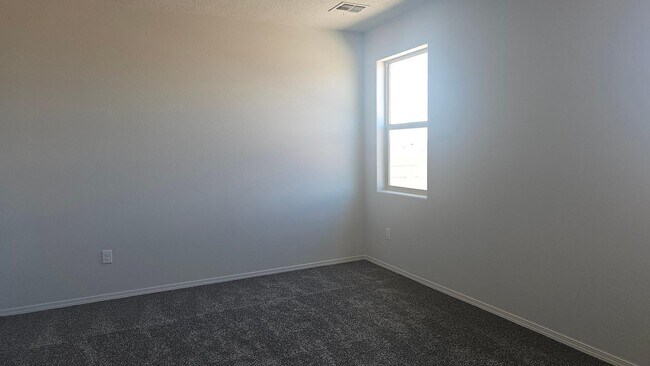 Building Photo - 1449 Vista Grande Lp