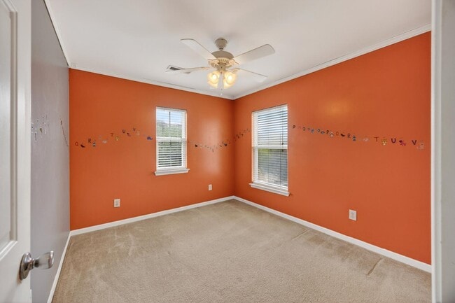 Building Photo - 8831 Kellum Dr