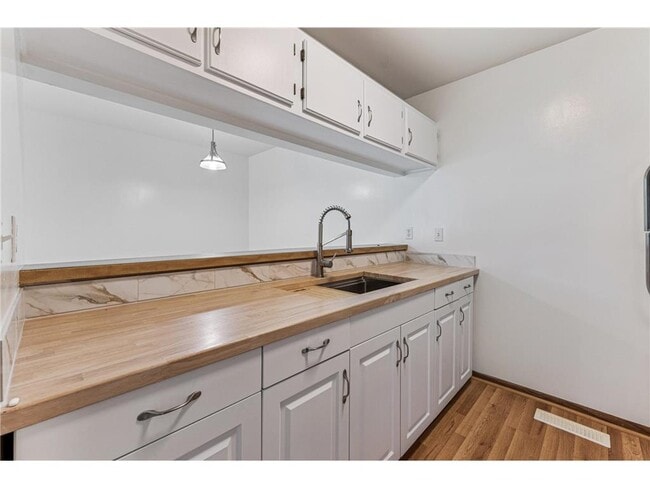 Building Photo - 4478 Cinnamon Ridge Trail