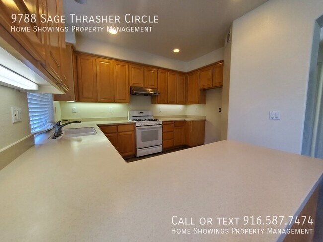 Building Photo - 9788 Sage Thrasher Cir