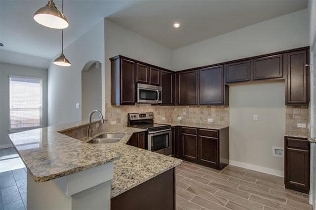 Building Photo - 1011 Skyview Ct