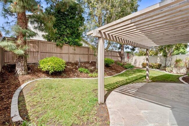 Building Photo - 1304 Thunder Springs Dr