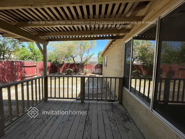 Building Photo - 508 Crested Dr