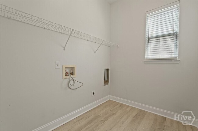 Building Photo - 243 Clearwater Cir