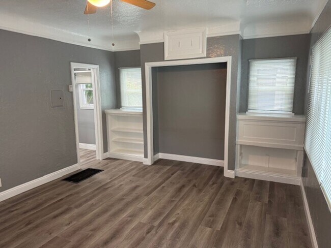 Building Photo - 714 Lime Ave