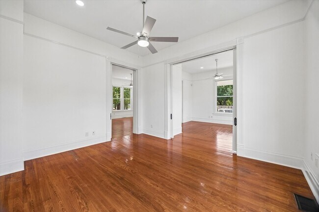 Building Photo - 1229 Heights Blvd