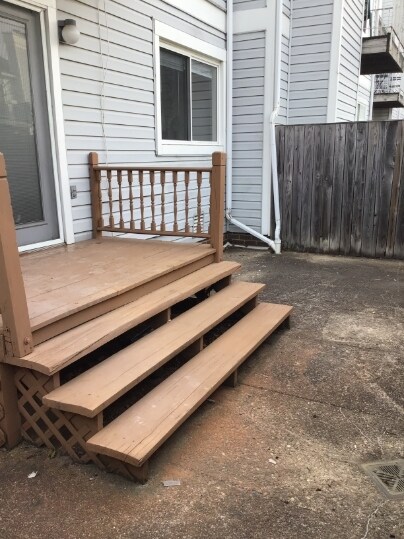 Building Photo - 64 Hawthorne Ct NE