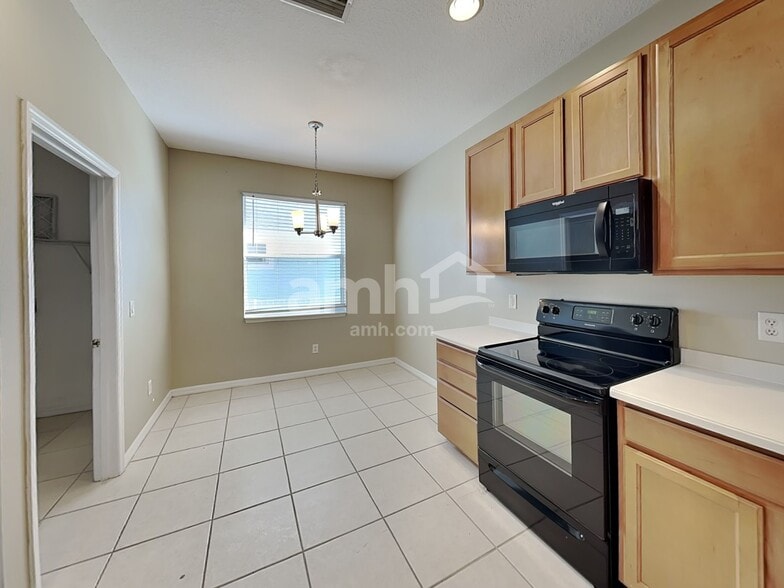 Building Photo - 2311 124th Dr E