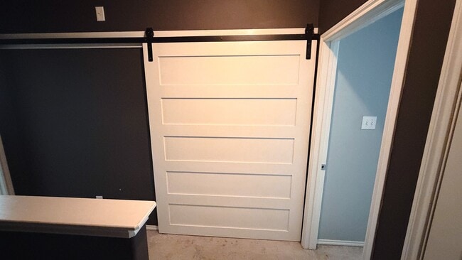 Building Photo - 1909 Kemah Village Dr