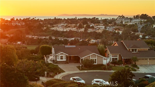 Building Photo - 703 Calle Brisa