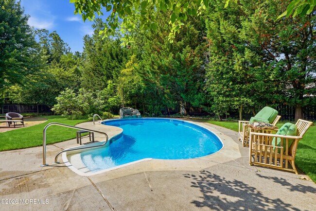 Building Photo - 470 Monmouth Pl